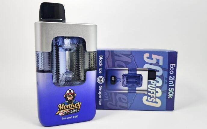 fumot eco 2in1 50k black ice & grape ice and its packaging box