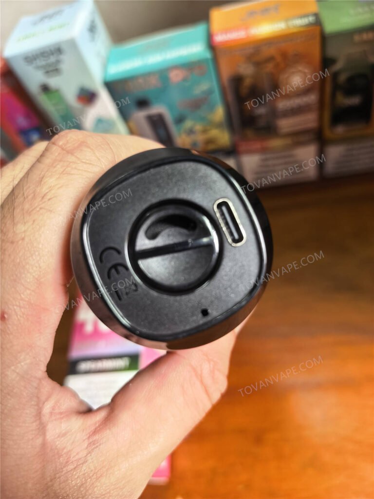 Fully open airflow and Type-C port (JNR Shisha Ultra 45000)