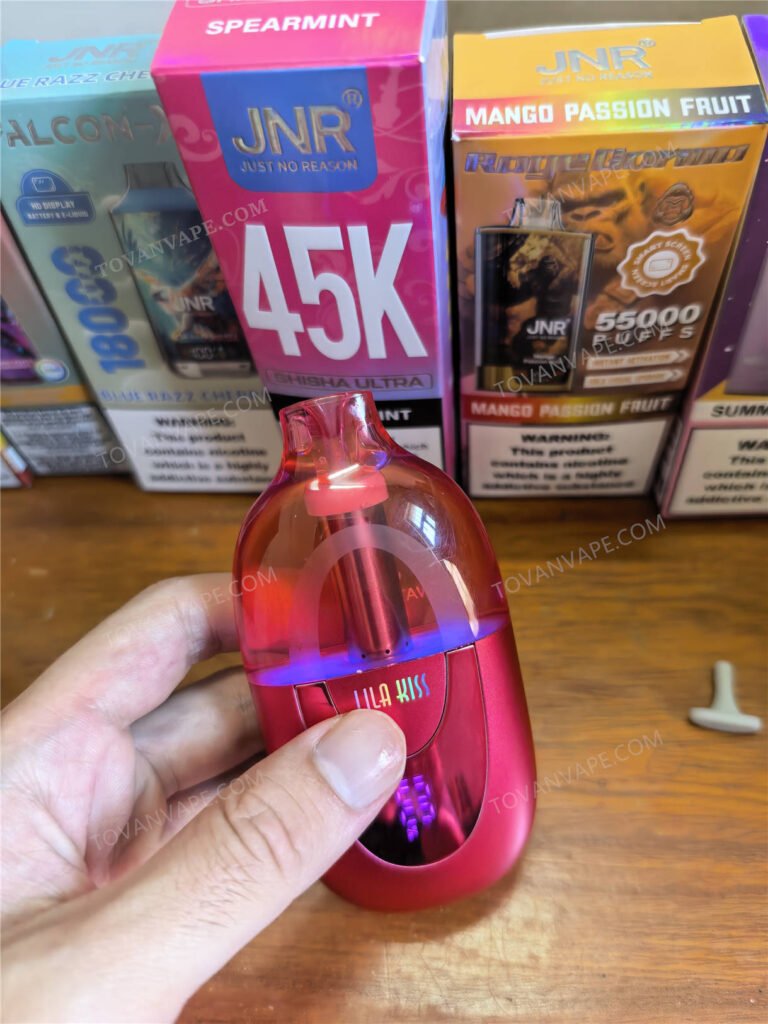 purple rgb lighting of the jnr lila kiss 60k