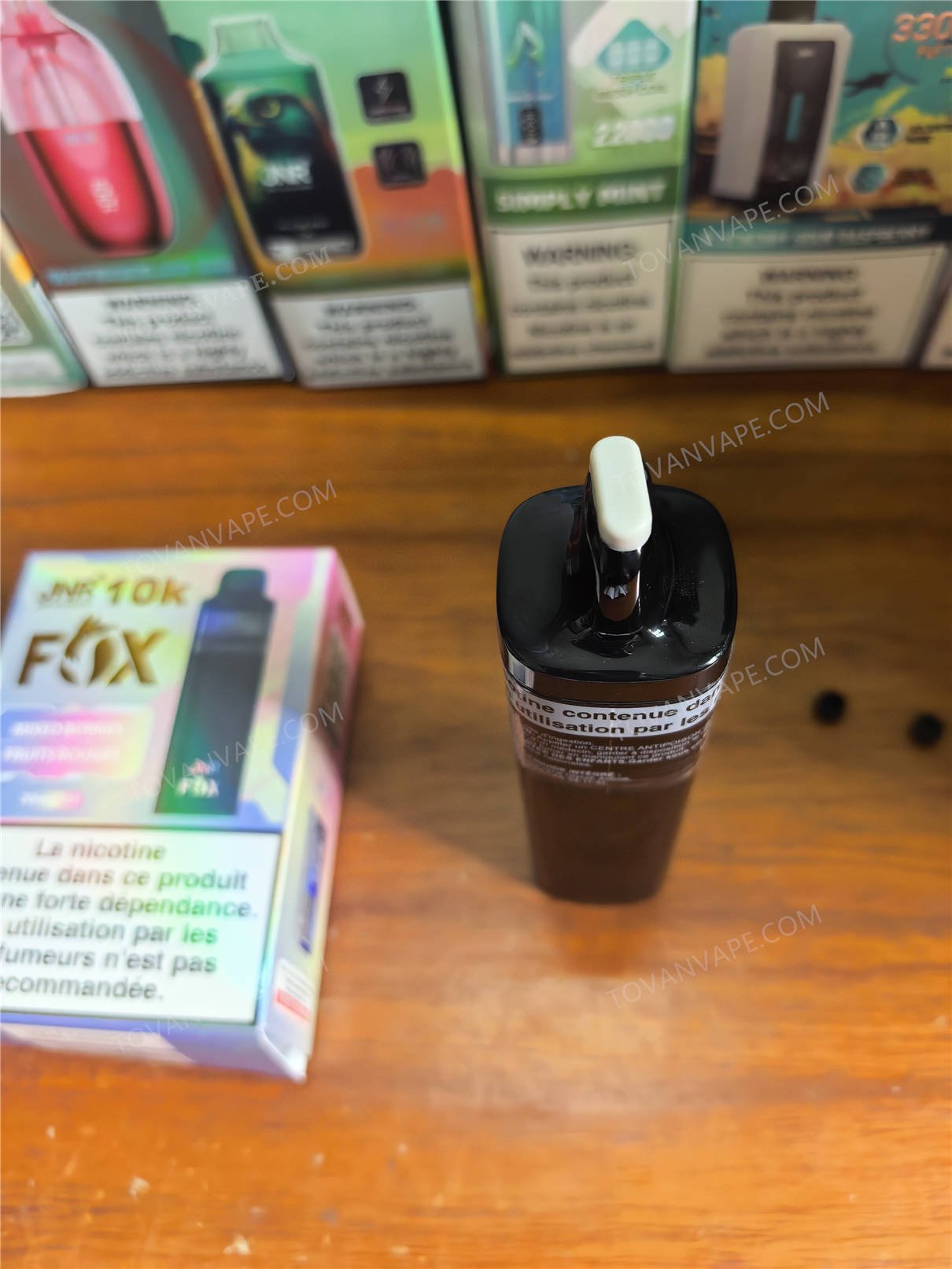 top view of the mouthpiece on the jnr fox 10k vape device
