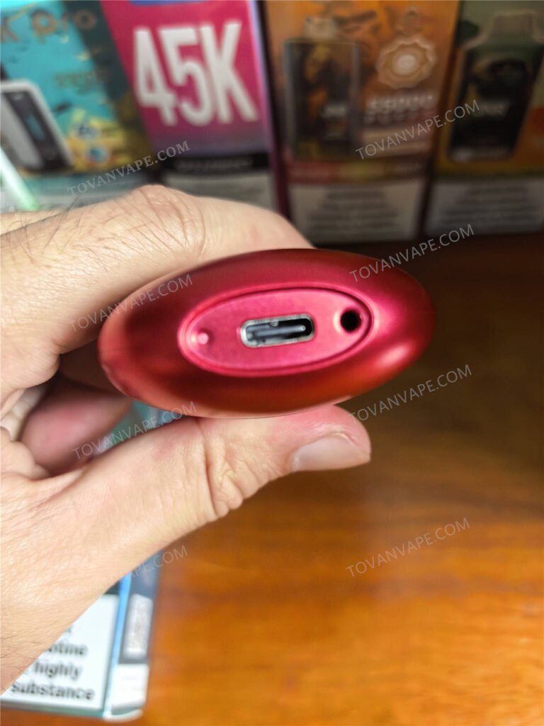 type c charging port of the jnr lila kiss 60000
