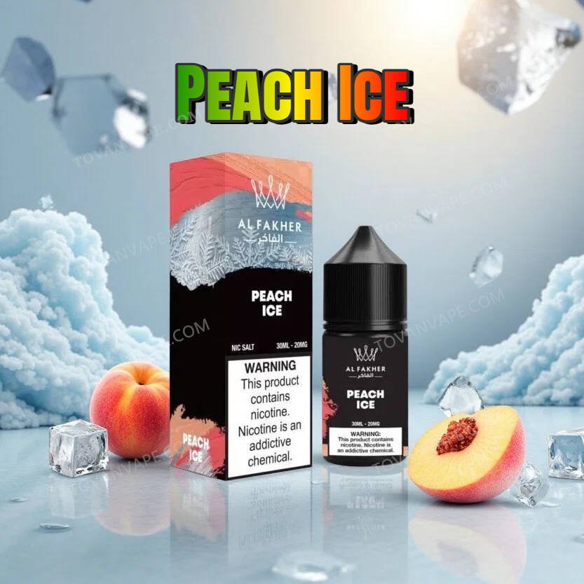 Flacone di liquido per sigarette elettroniche al fakher peach ice da 30 ml e 30 mg adagiato tra pesche fresche e cubetti di ghiaccio