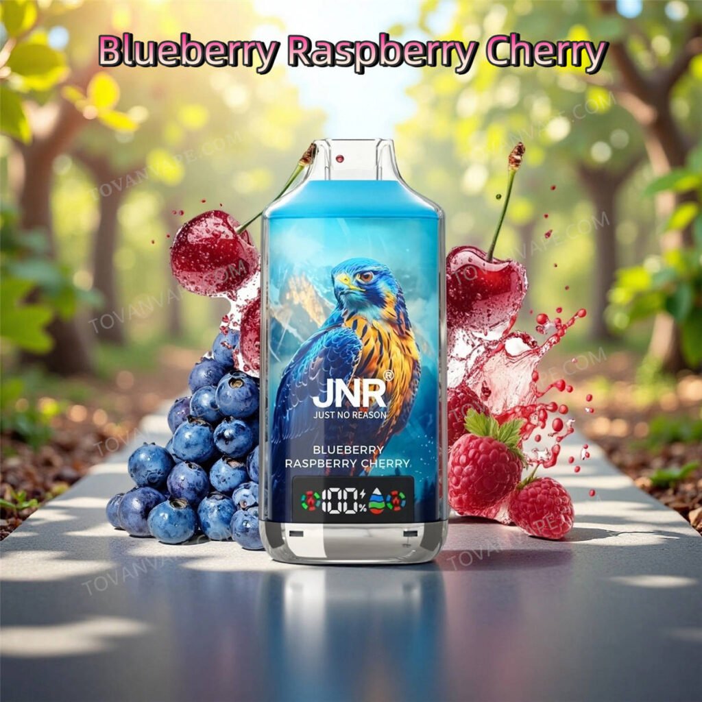 Sigaretta elettronica jnr falcon x 18k al gusto blueberry raspberry cherry, presentata insieme a questi tre frutti freschi