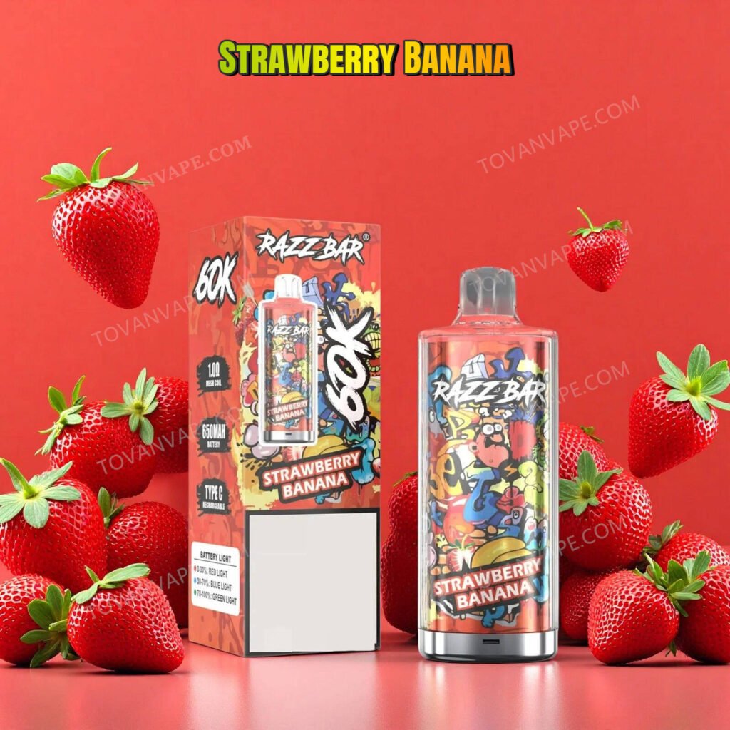 razz bar 60k strawberry banana accanto a banane mature e fragole rosse e dolci