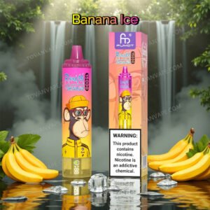 la sigaretta elettronica randm tornado 15k banana ice posizionata tra banane gialle e cubetti di ghiaccio trasparenti