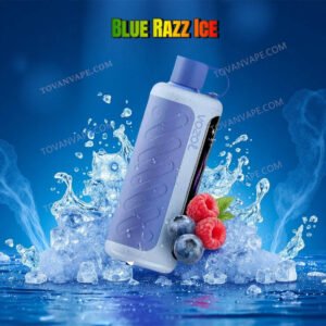 vozol gear hookah 40k et blue razz ice disposés parmi des framboises bleues mûres et des blocs de glace